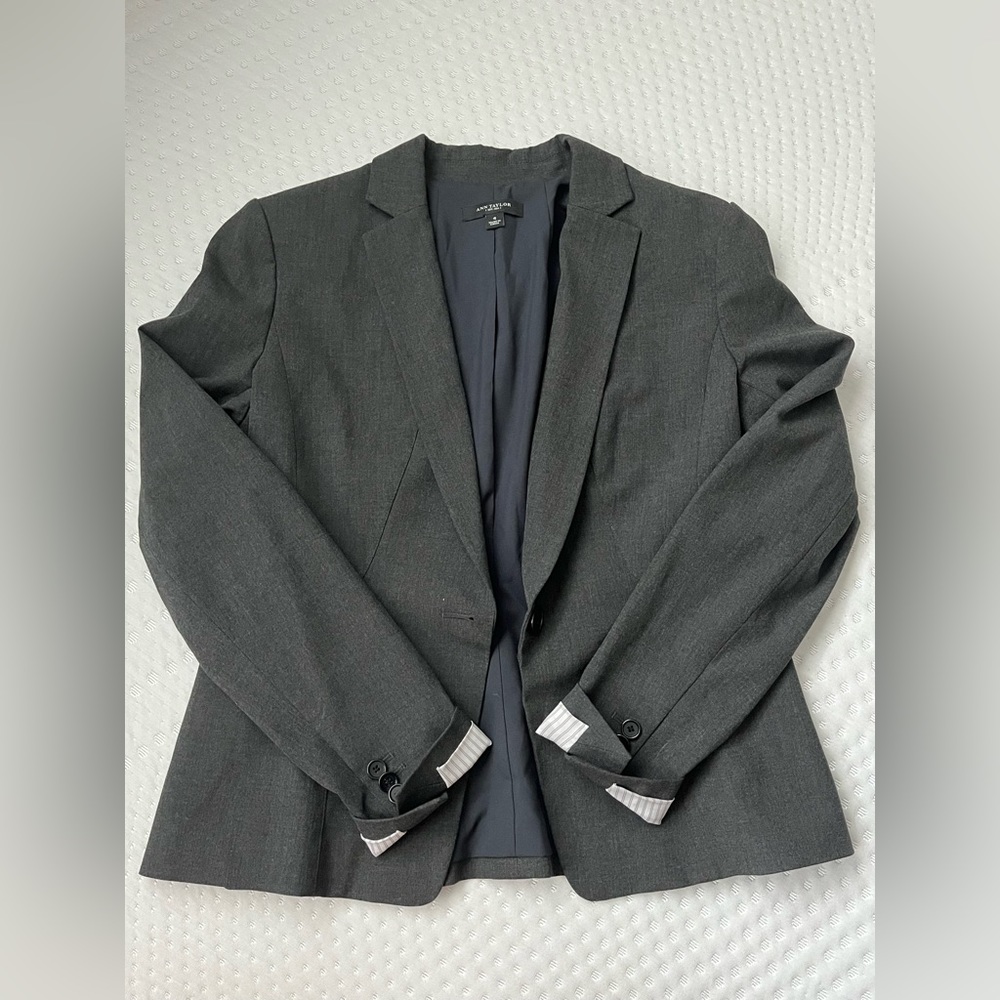 Ann Taylor Fitted Blazer